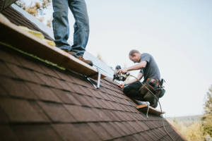 Local Roofers in Farmer Market, CA